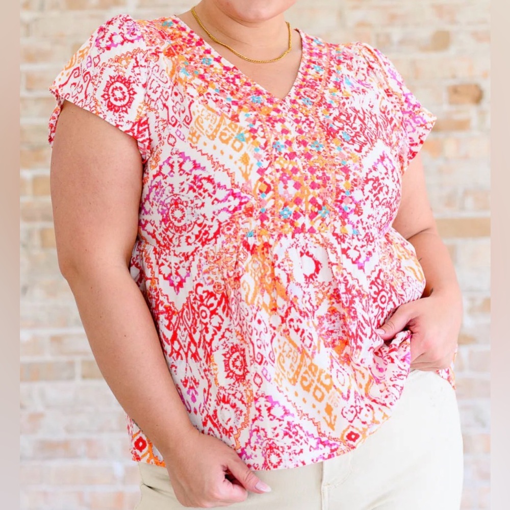 Savanna Jane Pink Orange Printed Smocked V-Neck Top